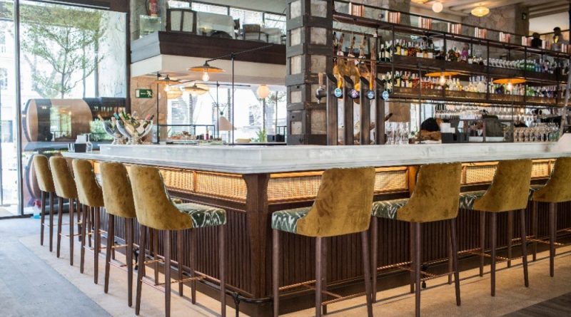 restaurantes más bonitos de Madrid - Carbón Negro